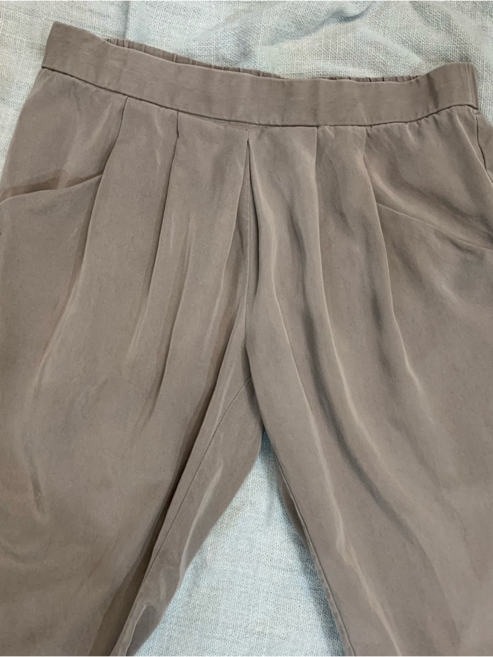 Eileen Fisher silky pleated pants - Picture 4 of 6